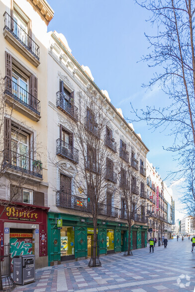 Calle Del Arenal, 8, Madrid, Madrid for sale - Building Photo - Image 1 of 2