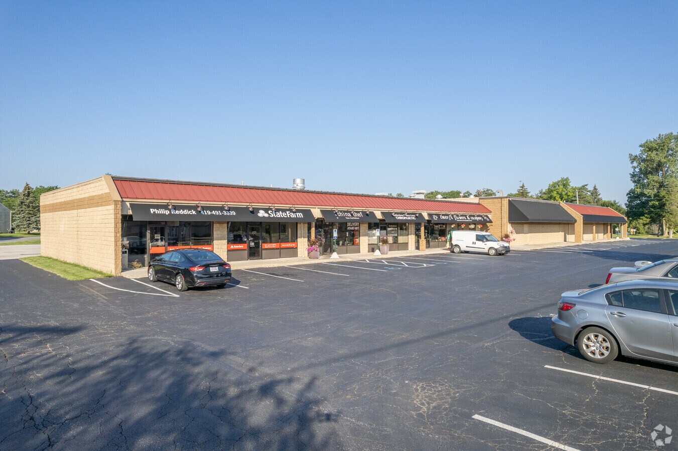 25102532 Perrysburg Holland Rd, Maumee, OH 43537