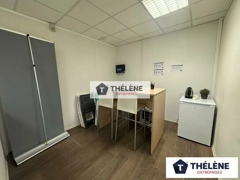 Office in Baillargues for lease - Interior Photo - Image 3 of 8