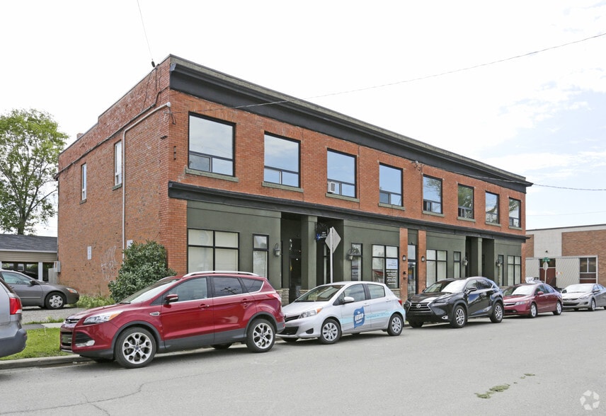 1804 1st St, Calgary, AB for sale - Primary Photo - Image 1 of 1