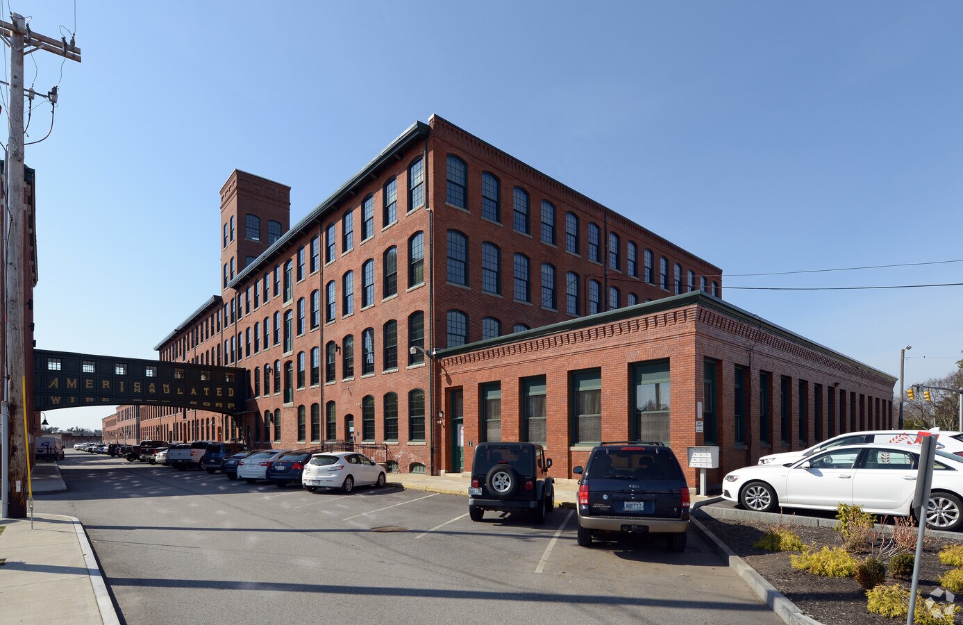 413 Central Ave, Pawtucket, RI 02861