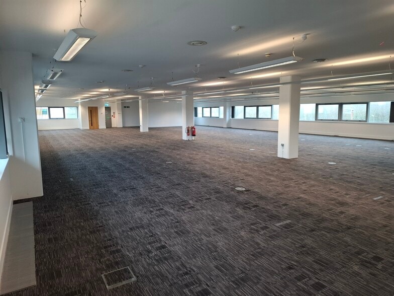 Magor, Caldicot for lease - Building Photo - Image 2 of 6