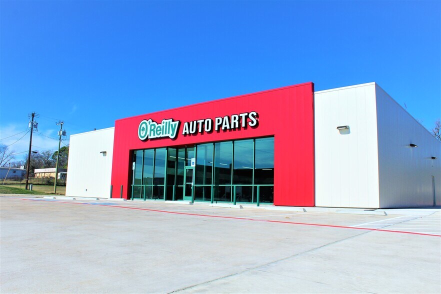 300 Pine St, Frankston, TX 75763