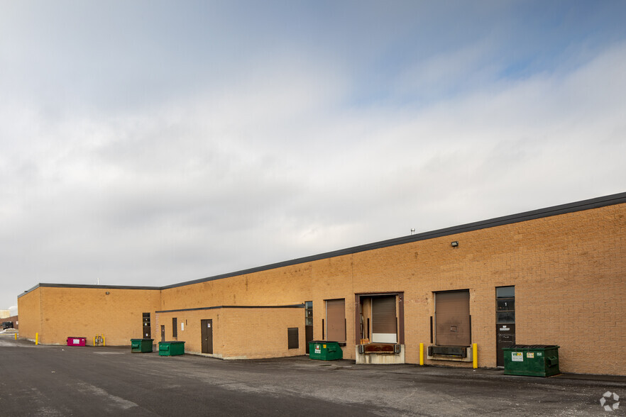 2395 Drew Rd, Mississauga, ON for lease - Building Photo - Image 3 of 4