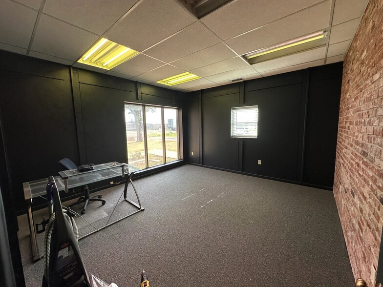 1075 E Highway 80, Abilene, TX for lease - Interior Photo - Image 3 of 13