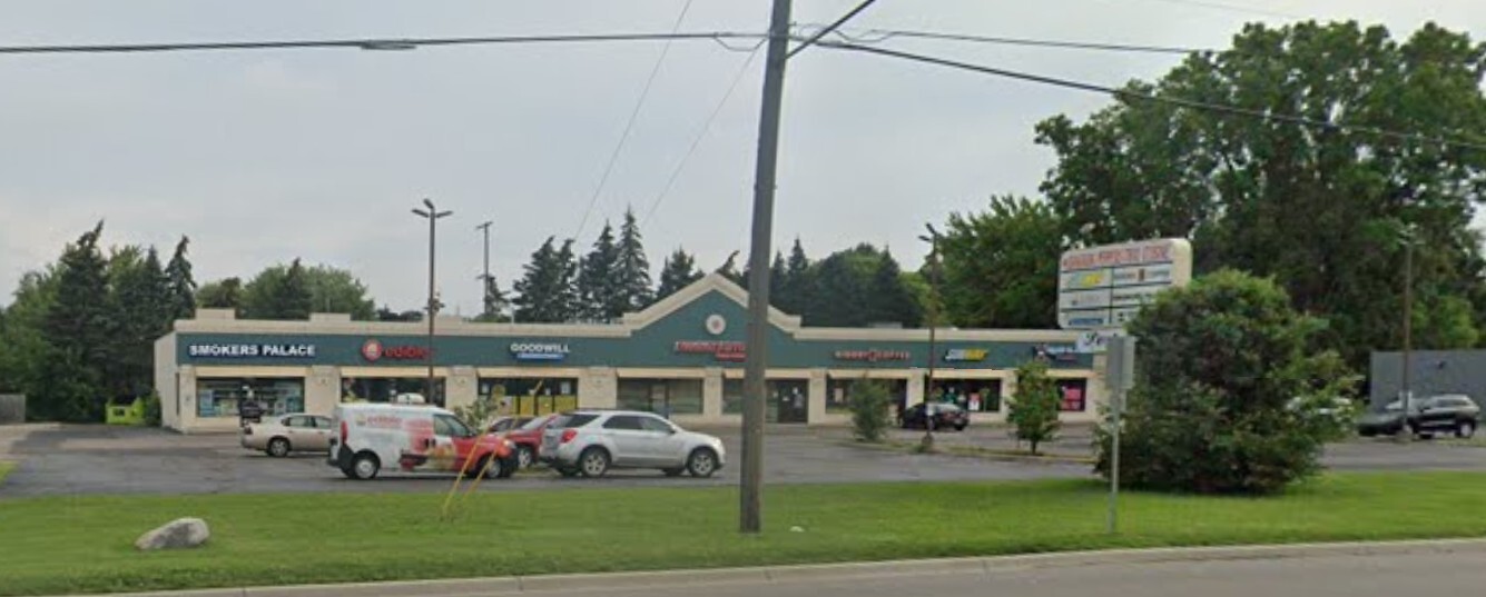 2215 E Hill Rd, Grand Blanc, MI for lease Building Photo- Image 1 of 1