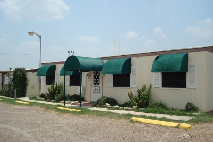 5100 Riverside Dr, Laredo, TX for lease - Primary Photo - Image 1 of 15