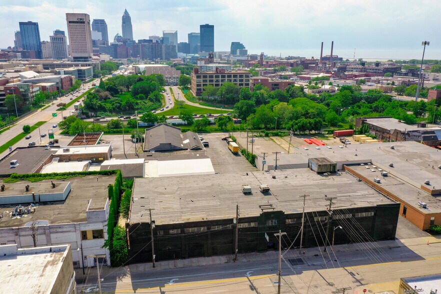 1820 E 30th St, Cleveland, OH 44114 Euphoria Restaurant & Oxygen