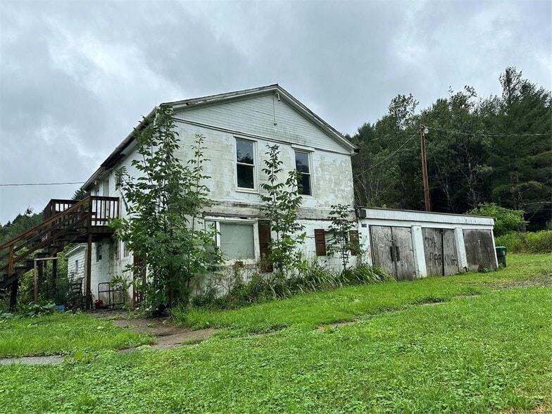 8 Various Properties portfolio of 7 properties for sale on LoopNet.com - Building Photo - Image 2 of 18