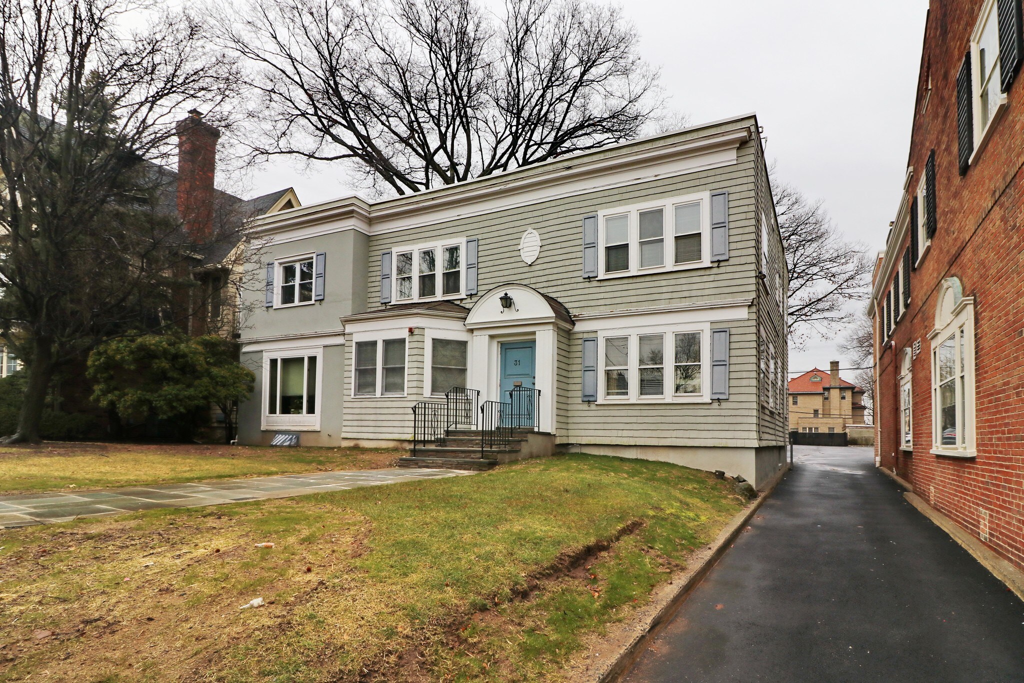 31 Park St, Montclair, NJ 07042