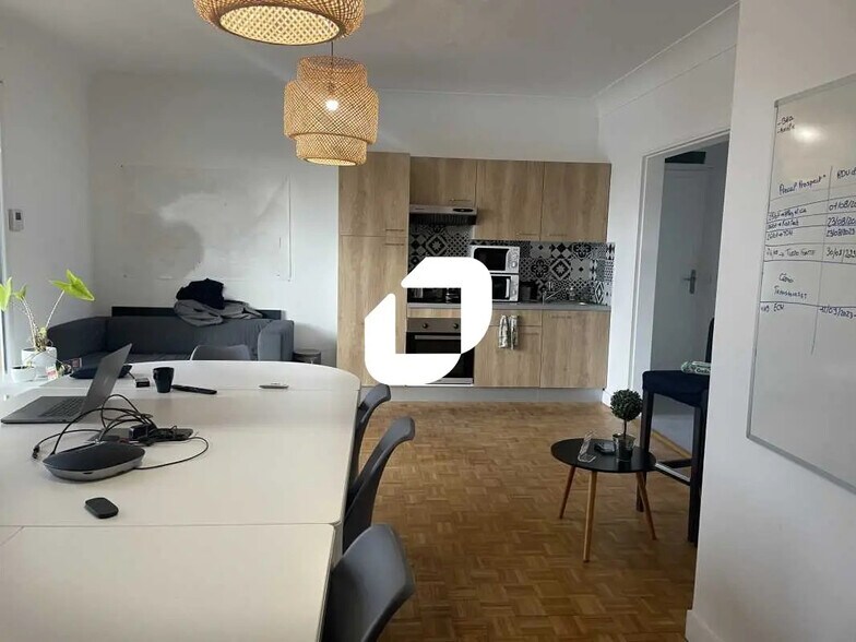 Office in Bruges for lease - Interior Photo - Image 3 of 6