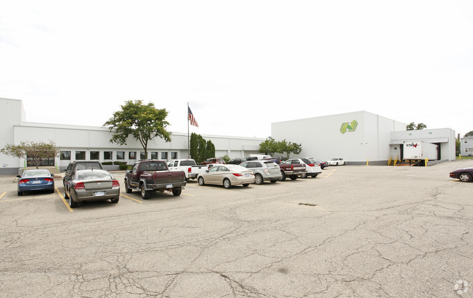 G-3367 Corunna Rd, Flint, MI for lease - Building Photo - Image 2 of 4