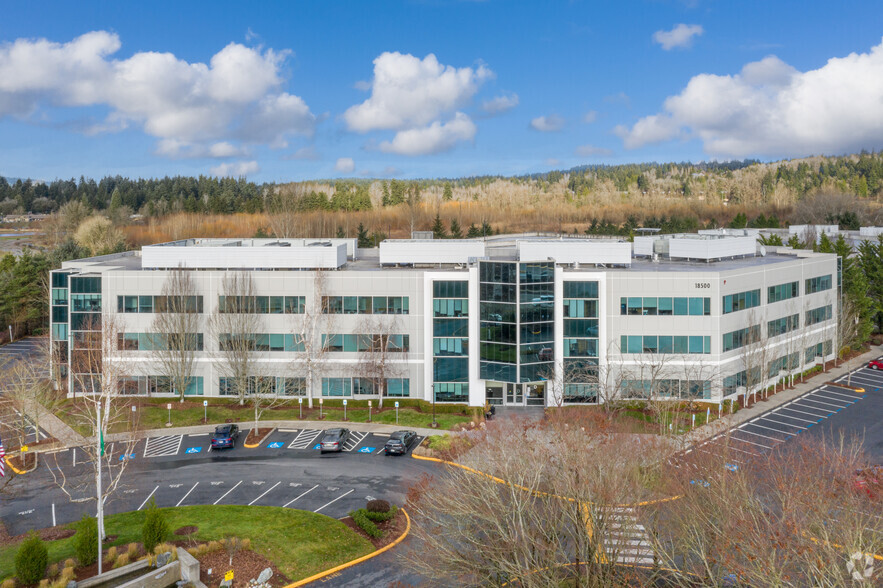 18500 NE Union Hill Rd, Redmond, WA for lease - Primary Photo - Image 1 of 6