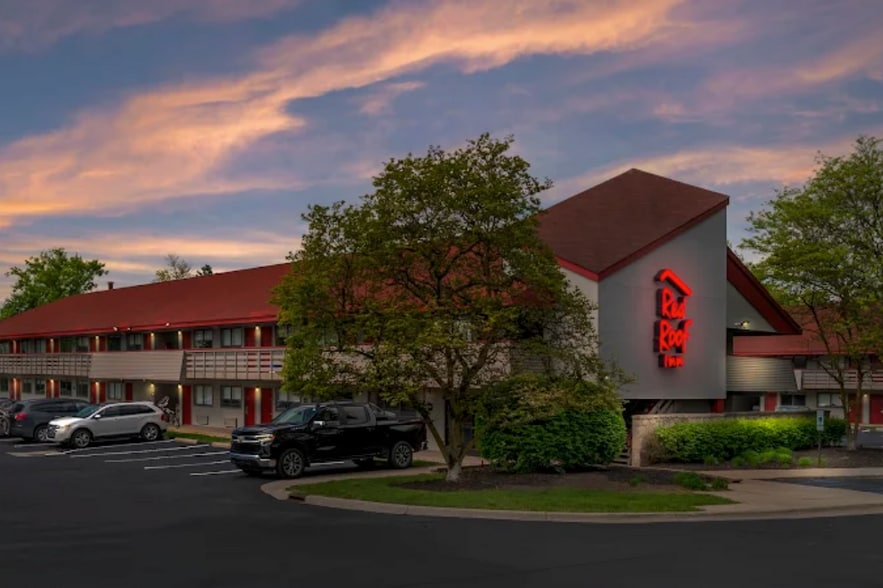 2580 Crooks Rd, Rochester Hills, MI for sale - Building Photo - Image 1 of 1