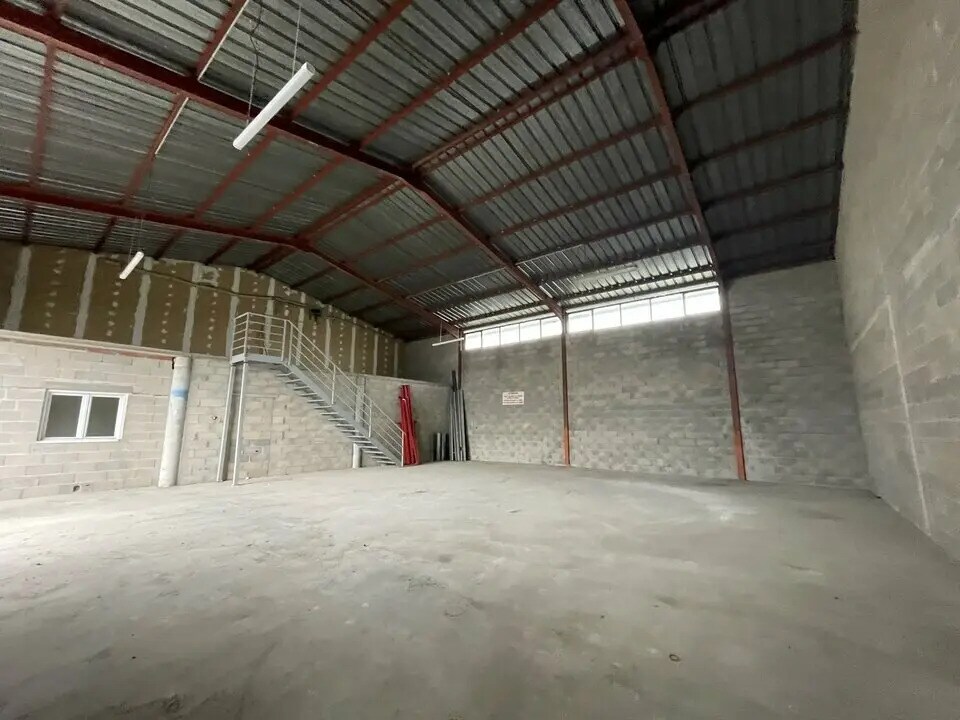 Industrial in Vendargues for lease Interior Photo- Image 1 of 6