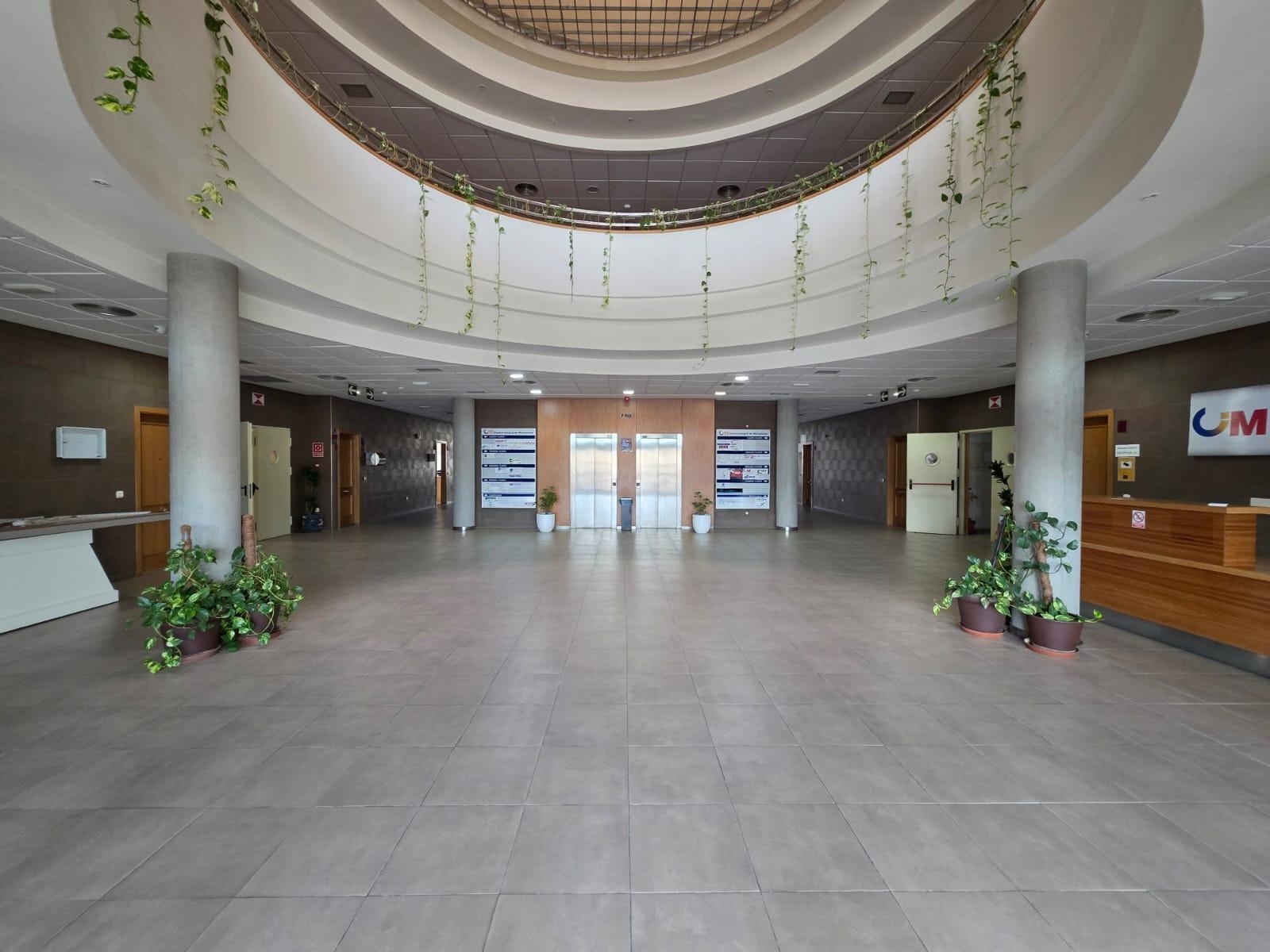 Office in El Ejido for lease Building Photo- Image 1 of 10