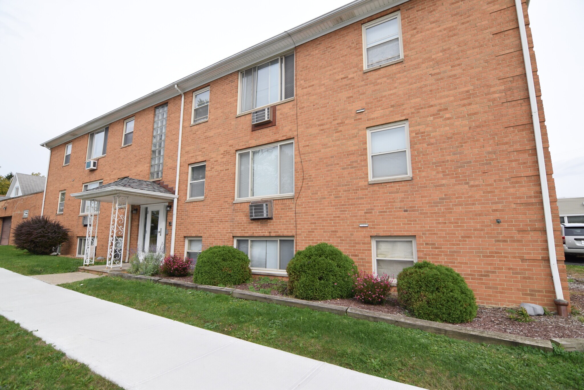 17703 Libby Rd, Maple Heights, OH for sale Building Photo- Image 1 of 1