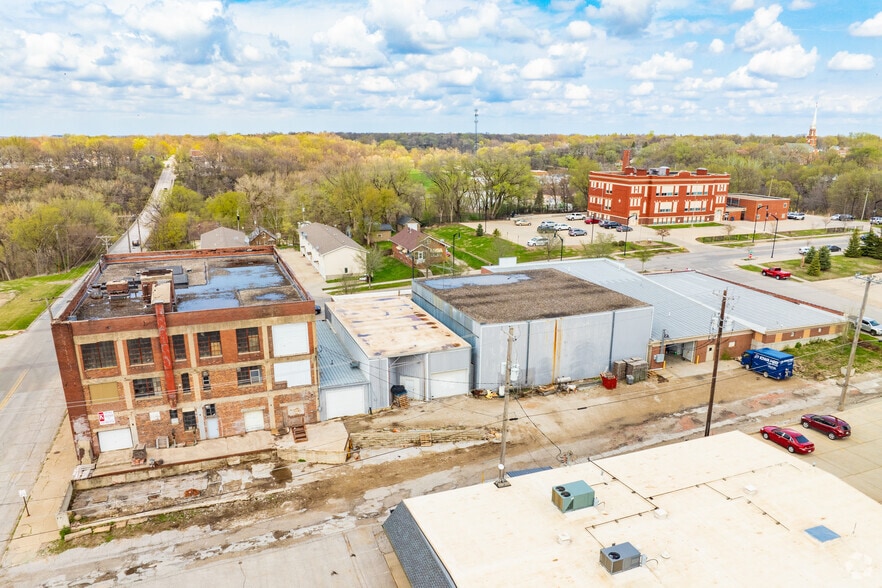 301 1st Ave N, Fort Dodge, IA for sale - Aerial - Image 3 of 16