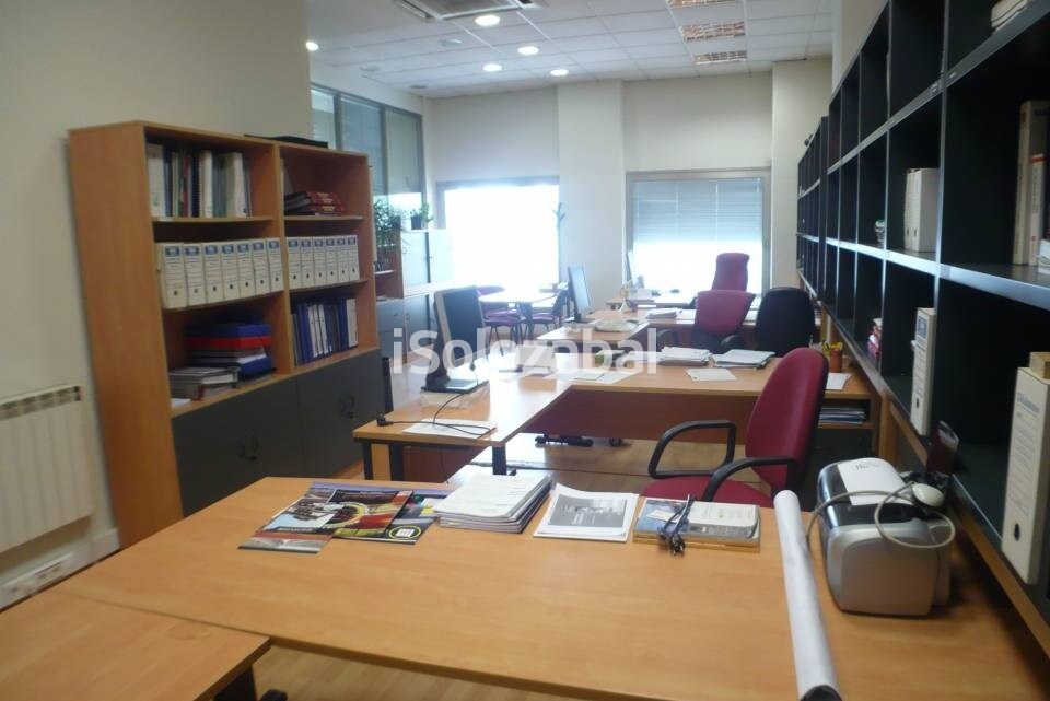 Office/Retail in Logroño, La Rioja for lease Interior Photo- Image 1 of 2