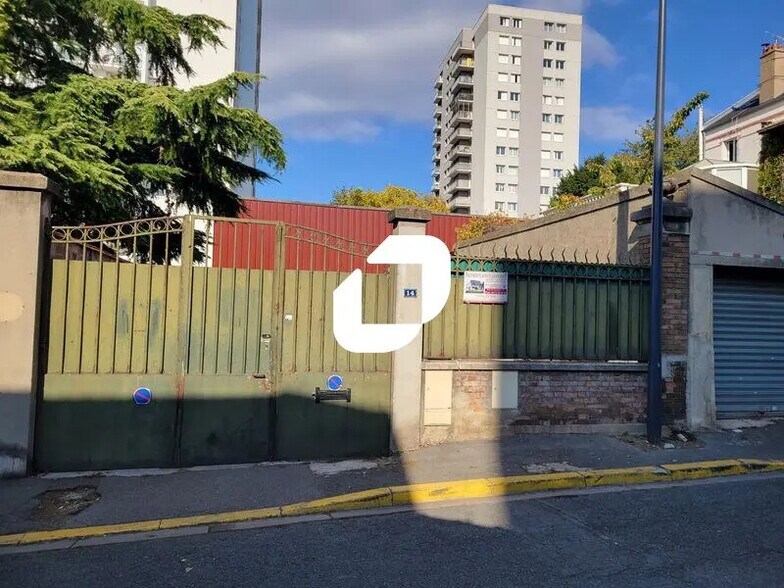 Flex in Les Lilas for lease - Building Photo - Image 1 of 7