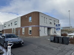 25 Rue Gince, Saint-Laurent, QC for lease Building Photo- Image 1 of 8