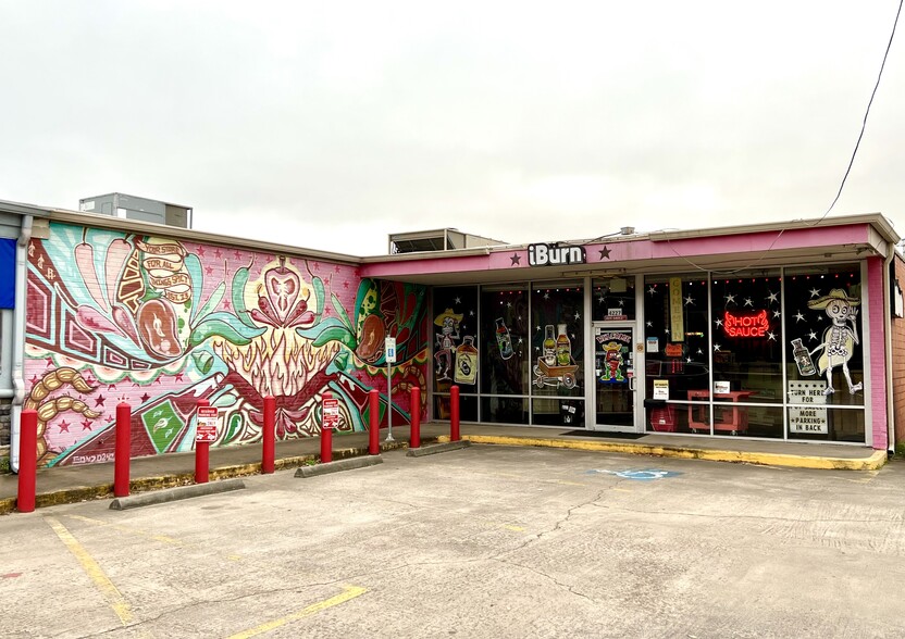 4225 Bellaire Blvd, Houston, TX for sale - Building Photo - Image 1 of 1