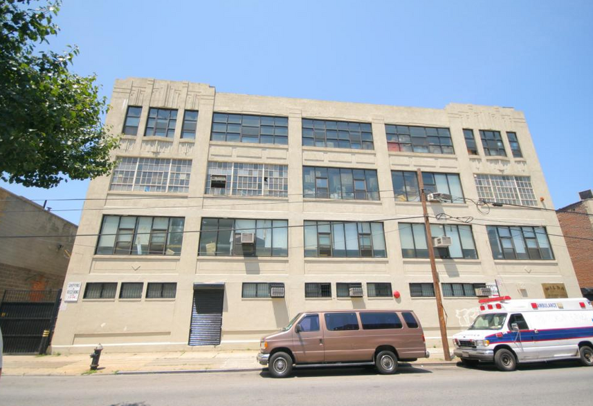 3820 30th St, Long Island City, NY for lease - Building Photo - Image 1 of 3