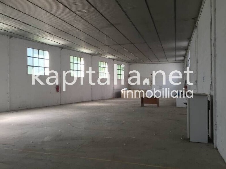 Industrial in Bocairent, Valencia for sale - Building Photo - Image 2 of 4