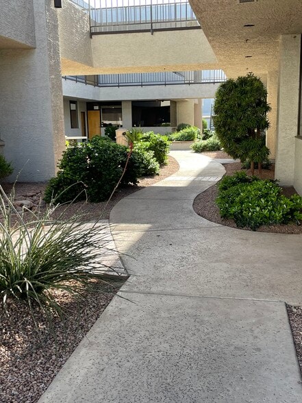 15230 N 75th St, Scottsdale, AZ for lease - Building Photo - Image 3 of 4