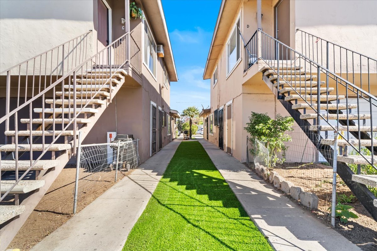 355 Lansing Cir, Escondido, CA for sale Building Photo- Image 1 of 1