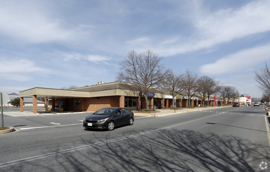 25-140 Greentree Dr, Dover, DE for lease - Building Photo - Image 1 of 4