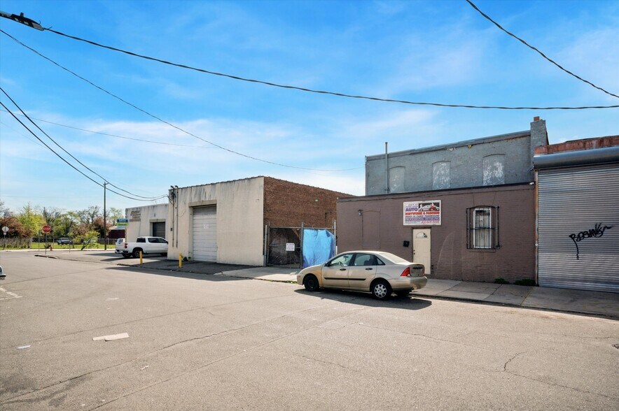 5400 Paschall Ave, Philadelphia, PA for sale - Building Photo - Image 3 of 28