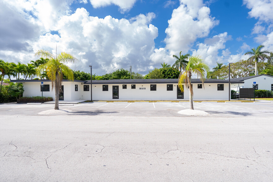 1851 N Krome Ave, Homestead, FL for sale - Building Photo - Image 3 of 14