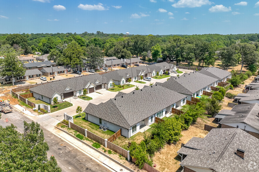 8406 Cambridge Rd, Tyler, TX for sale - Aerial - Image 2 of 36