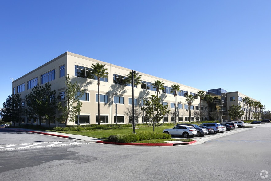 14350 Meridian Pky, Riverside, CA for lease - Primary Photo - Image 1 of 5