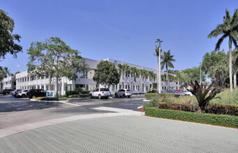 1201 W Cypress Creek Rd, Fort Lauderdale, FL for lease Building Photo- Image 2 of 7