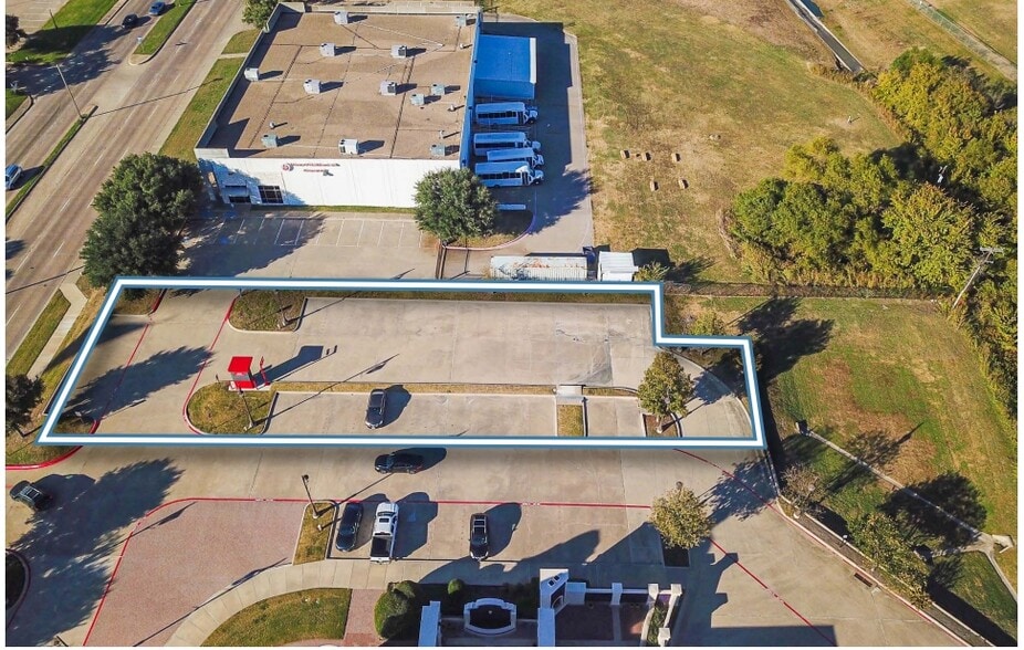 2010 N Hampton Rd, DeSoto, TX for lease - Aerial - Image 2 of 3