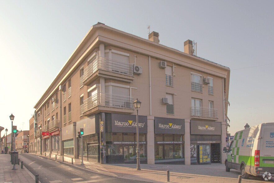 Avenida Osa Mayor, 85, Madrid, Madrid for sale - Primary Photo - Image 1 of 1