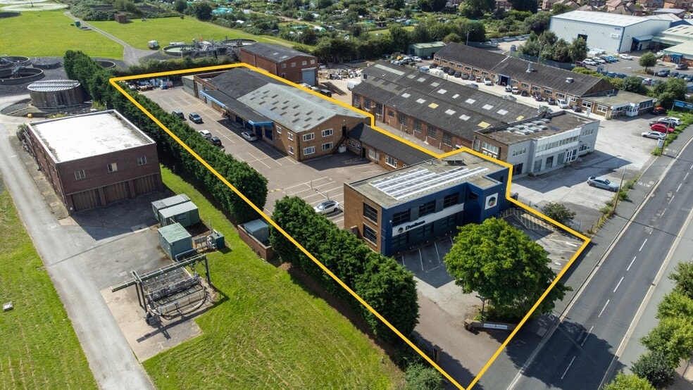 100 Lilac Grv, Beeston for sale - Aerial - Image 1 of 1