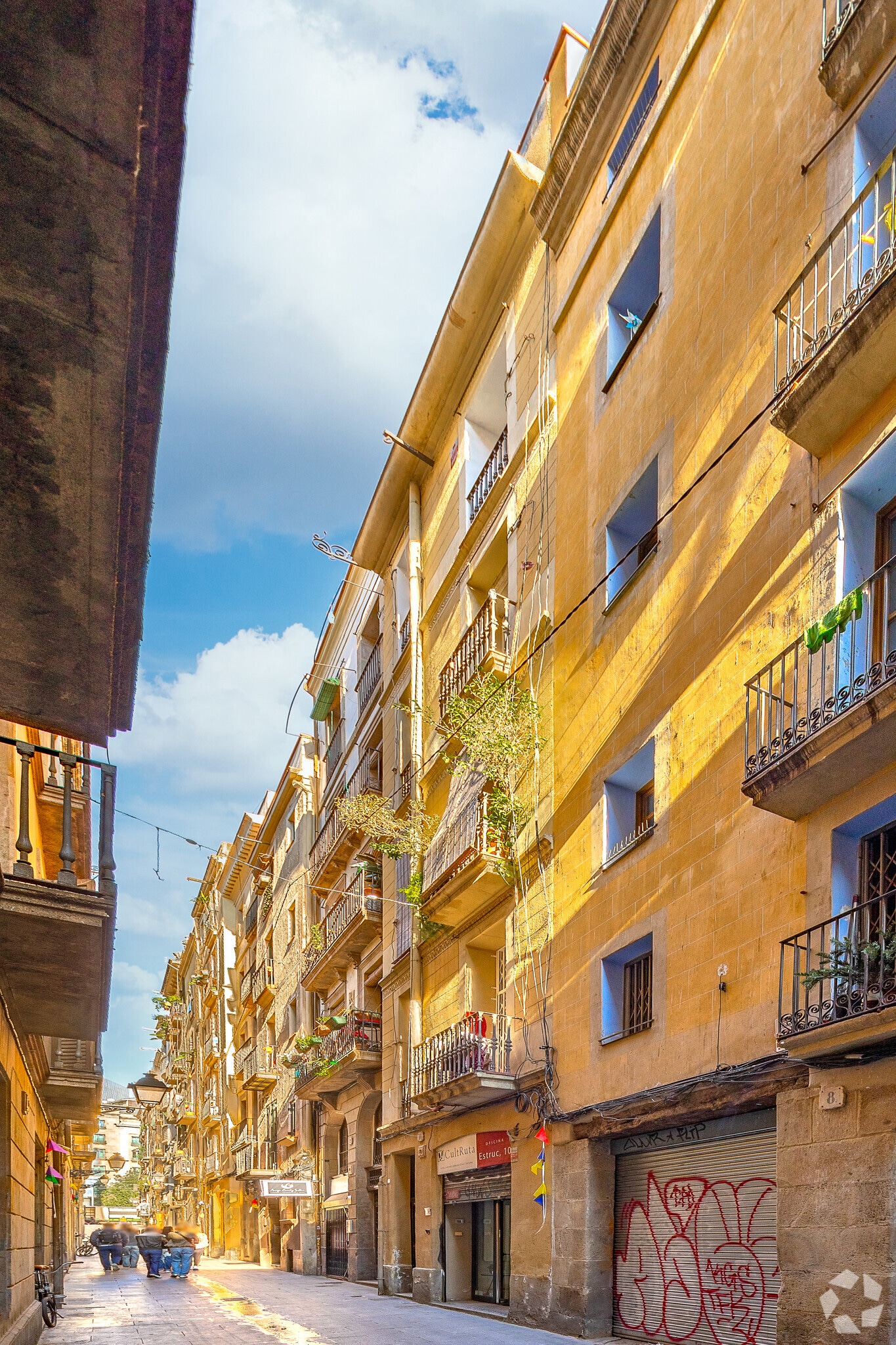 Multifamily in Barcelona, Barcelona for sale Primary Photo- Image 1 of 3