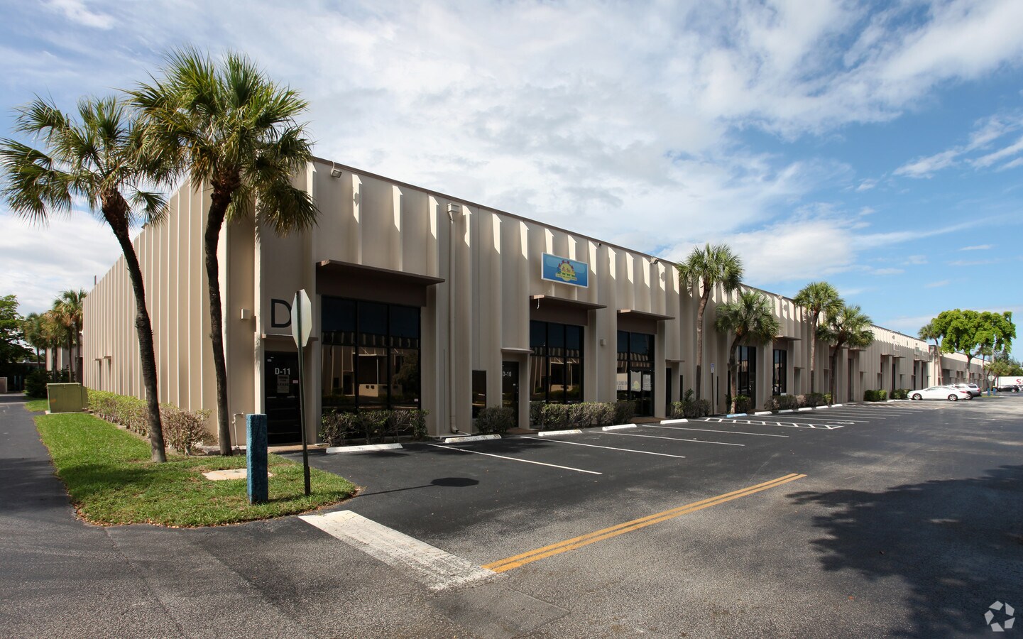 1301 W Copans Rd, Pompano Beach, FL 33064