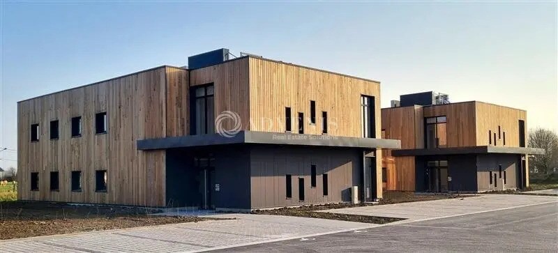 Office in Bailleul for lease - Building Photo - Image 2 of 5