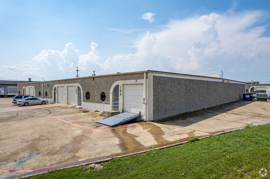 3001 Quebec St, Dallas, TX for lease - Building Photo - Image 2 of 5