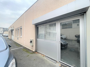 Office in Nanterre for lease Building Photo- Image 1 of 5