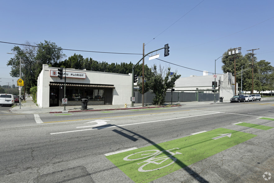 2826-2828 E 1st St, Los Angeles, CA for sale - Building Photo - Image 1 of 13