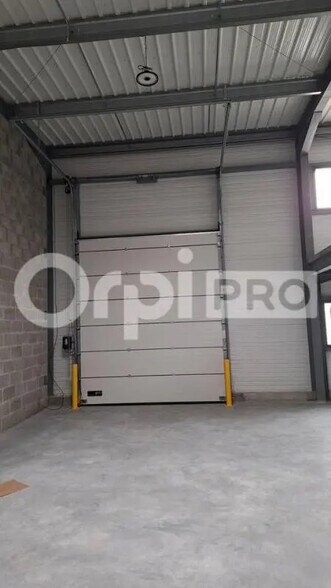 Flex in Saint-Nazaire for sale - Interior Photo - Image 3 of 4