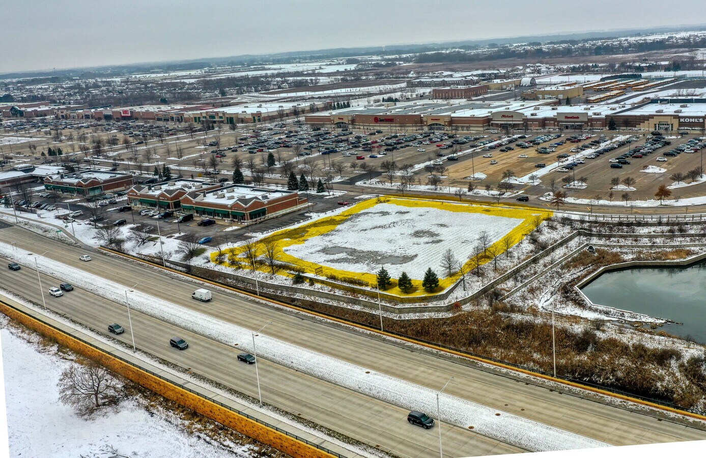 764 S Randall Rd, Algonquin, IL 60102