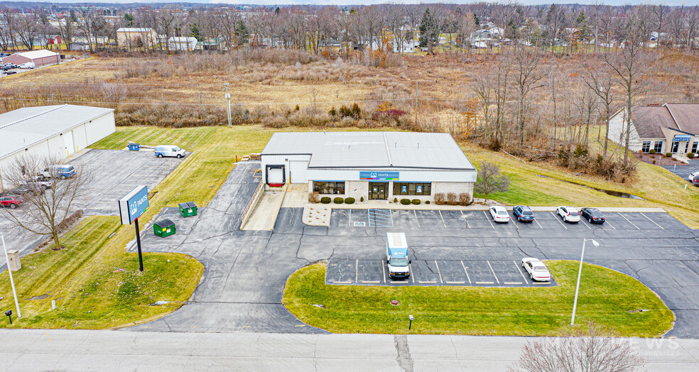 826 Lawrence Dr, Fort Wayne, IN for sale - Building Photo - Image 1 of 1