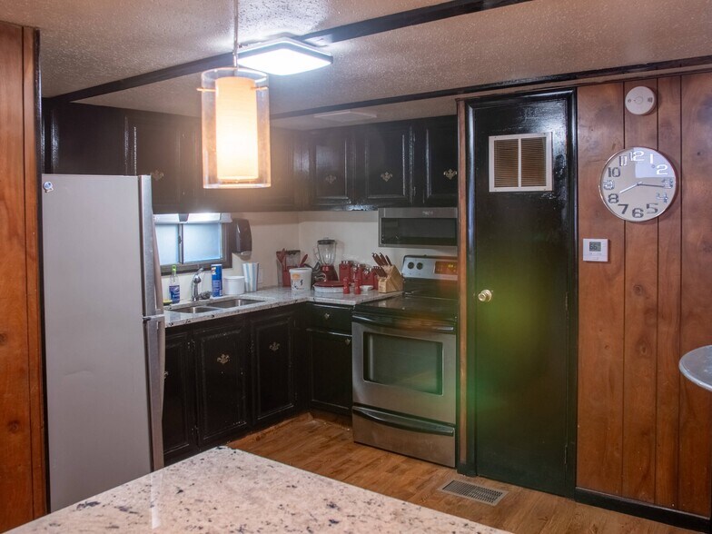 1912 S California Ave, Chicago, IL for lease - Building Photo - Image 2 of 10