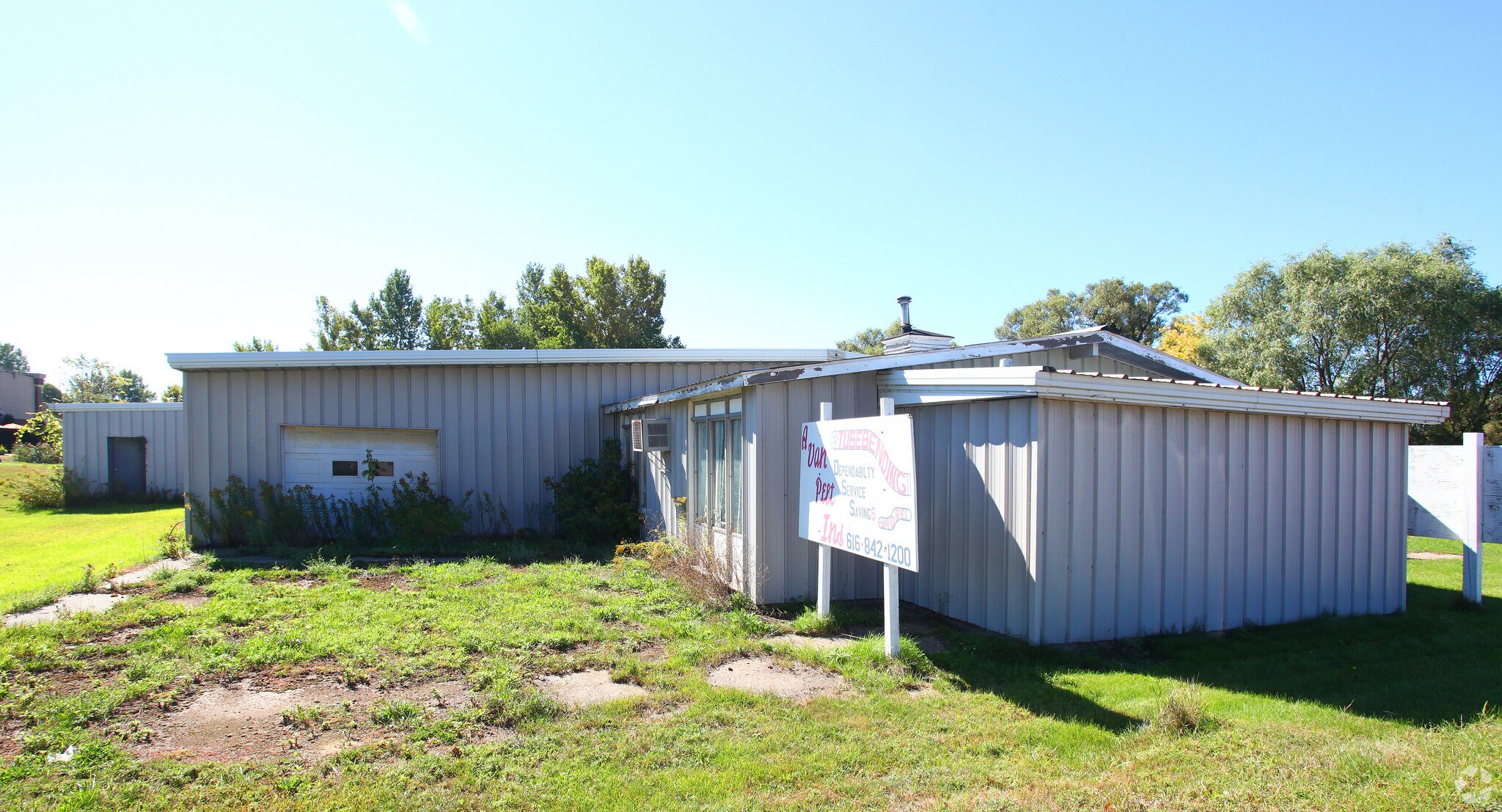 612 W Savidge St, Spring Lake, MI for sale Primary Photo- Image 1 of 1